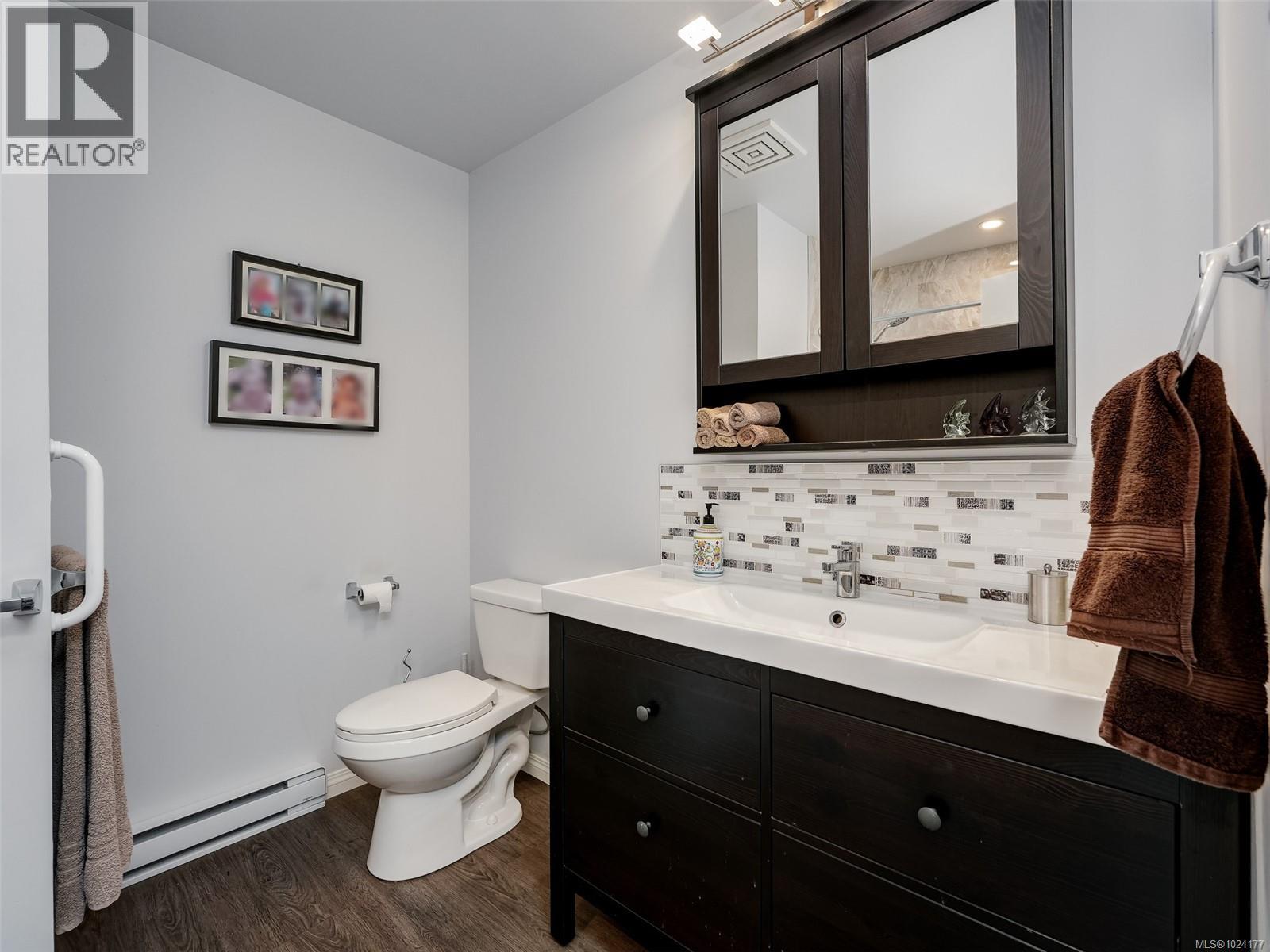 1189 Marchant Rd, Central Saanich