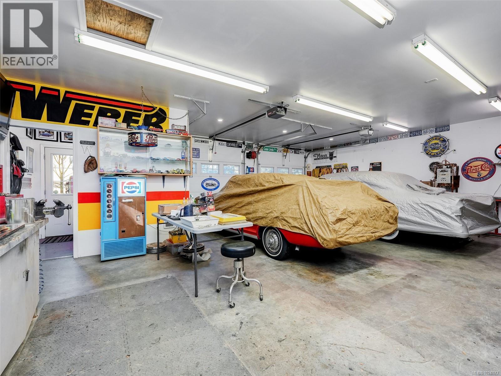 1189 Marchant Rd, Central Saanich