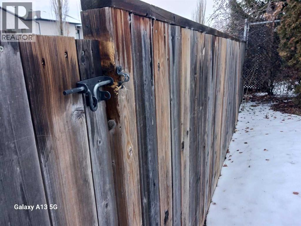 72 Arthur Close, Red Deer