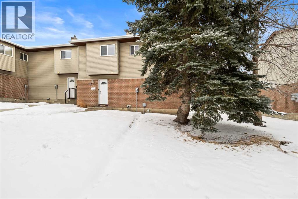 Single Family House for Sale in   Whitnel Court NE Whitehorn Calgary 