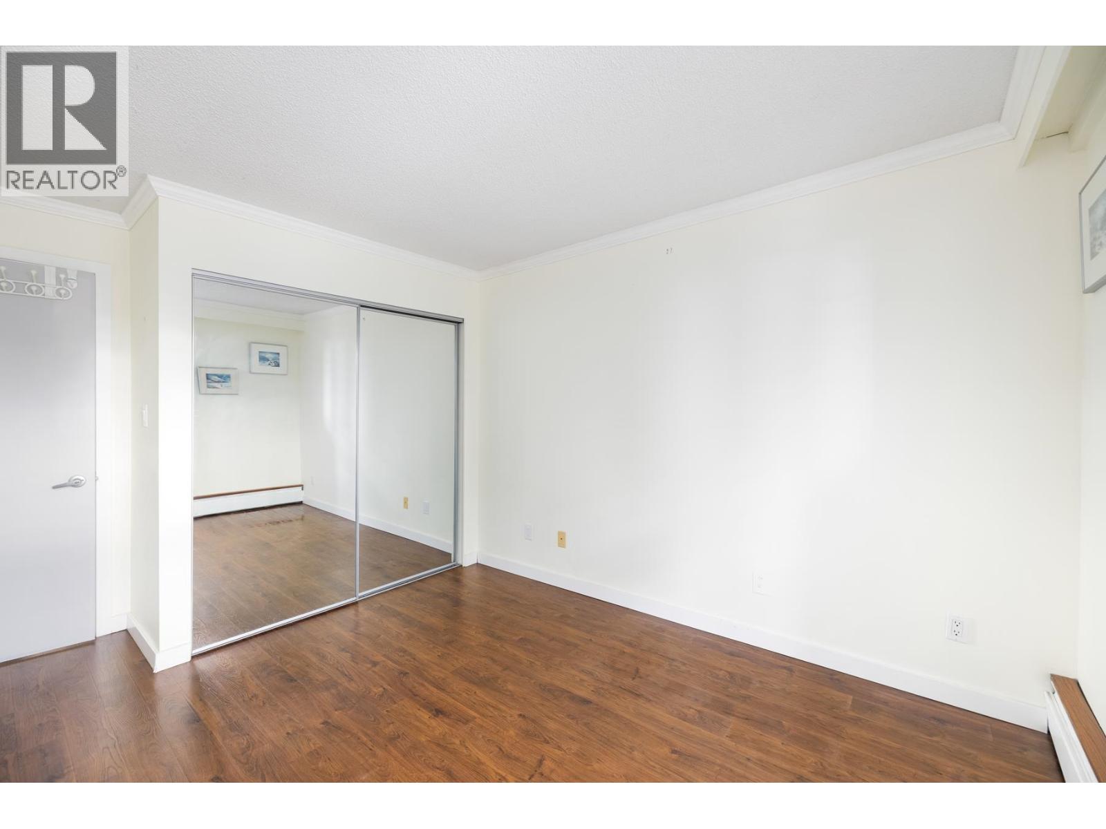 209 141 W 13TH STREET, North Vancouver