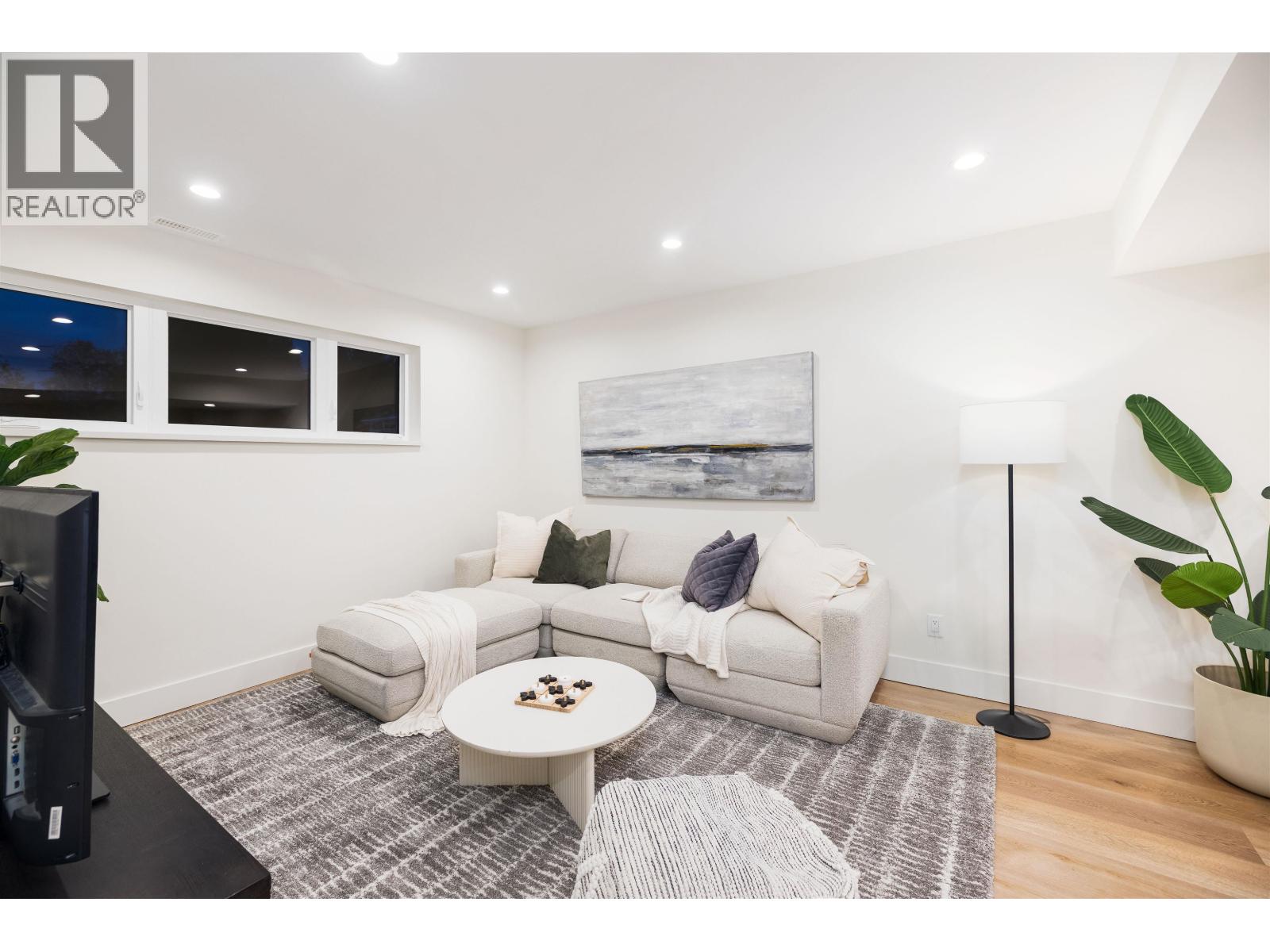 2654 MASEFIELD ROAD, North Vancouver