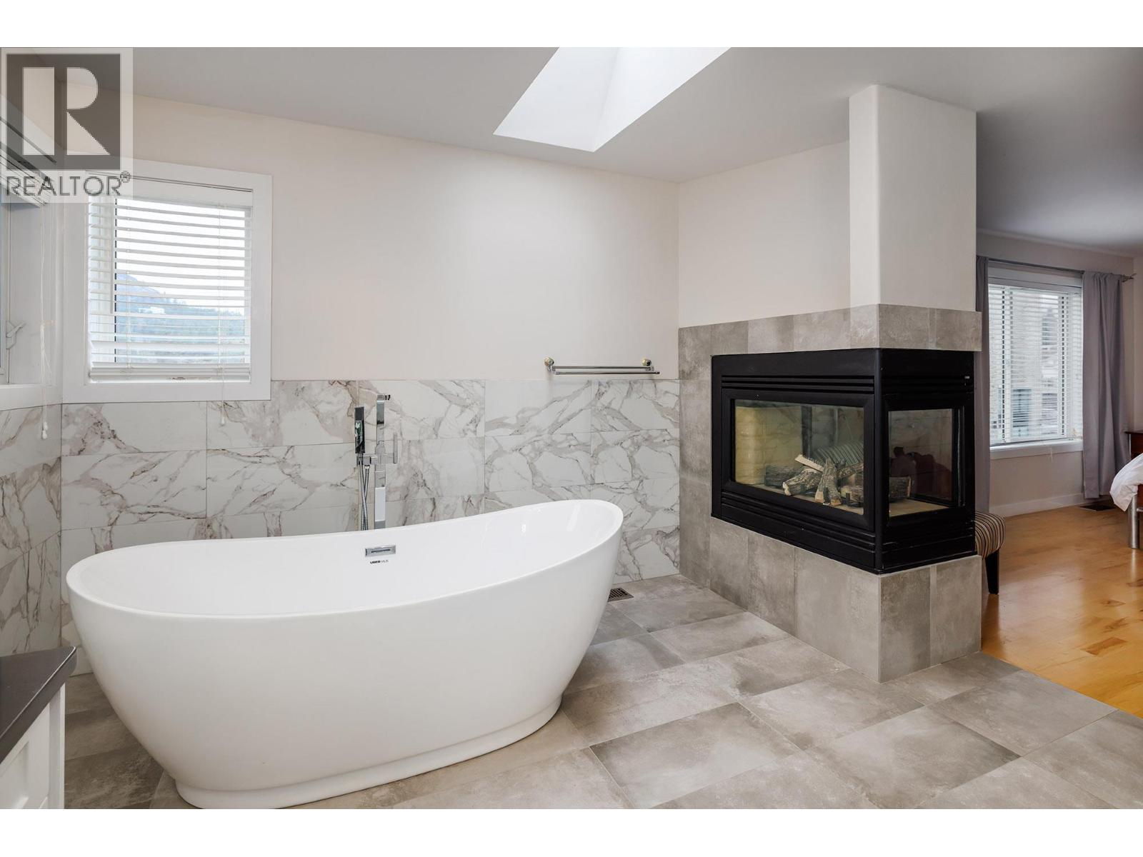2761 Olalla Road - 23