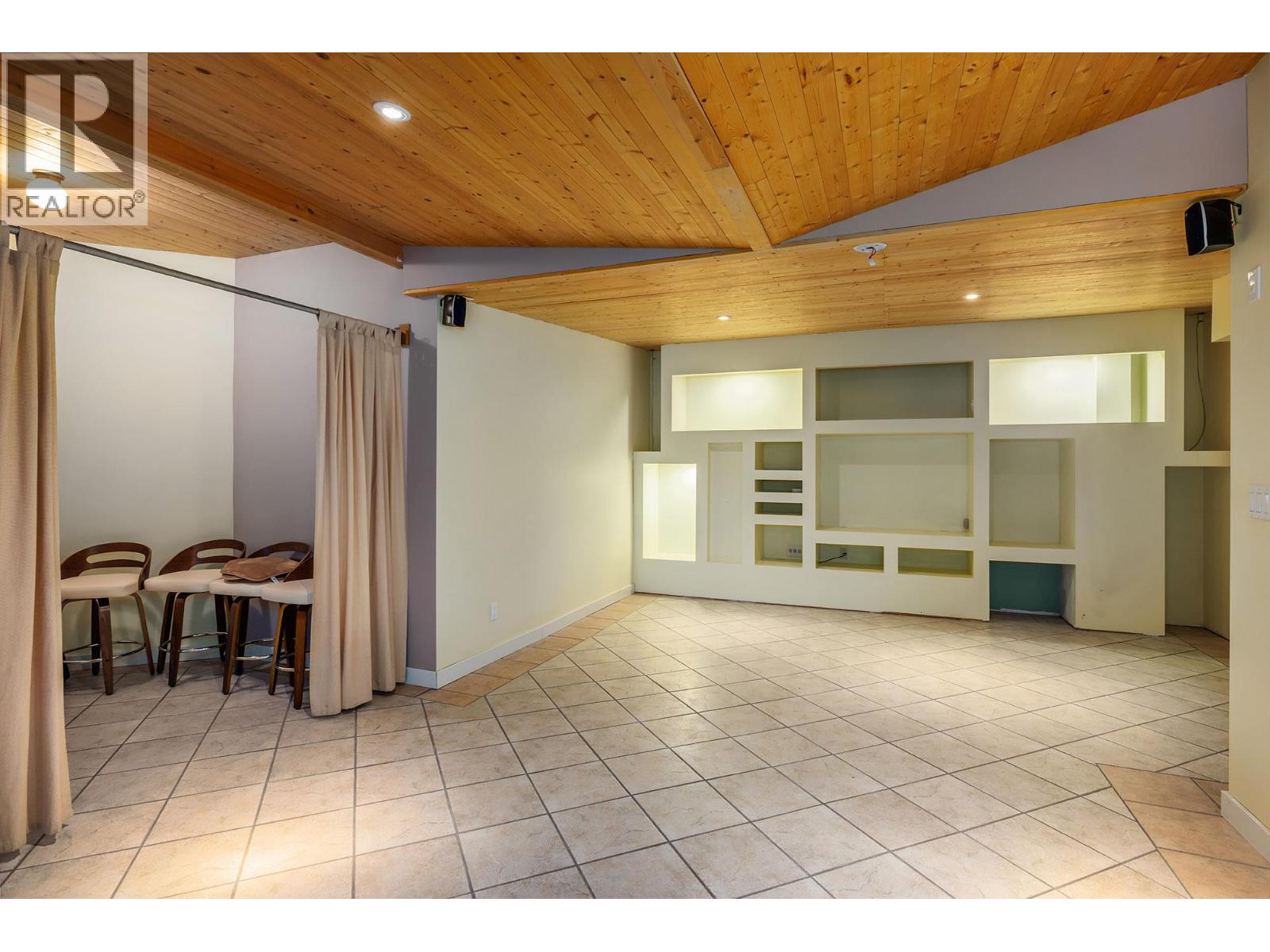 2761 Olalla Road - 33