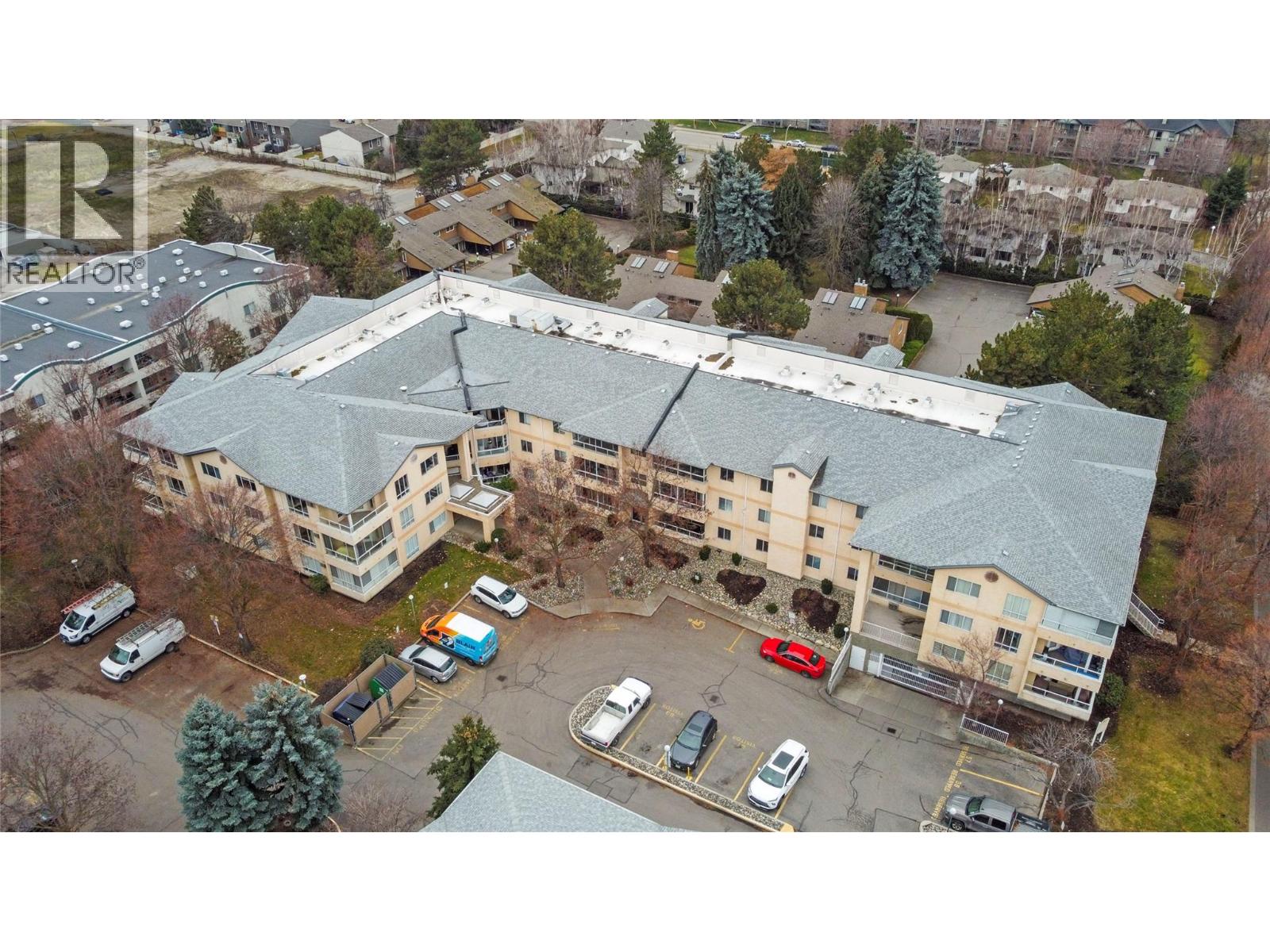 #104 727 Houghton Road - 19