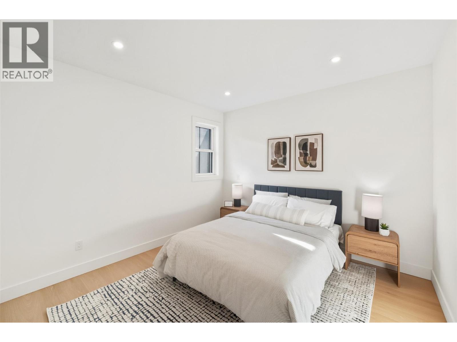 194 Maple Place Unit# 3, Oliver