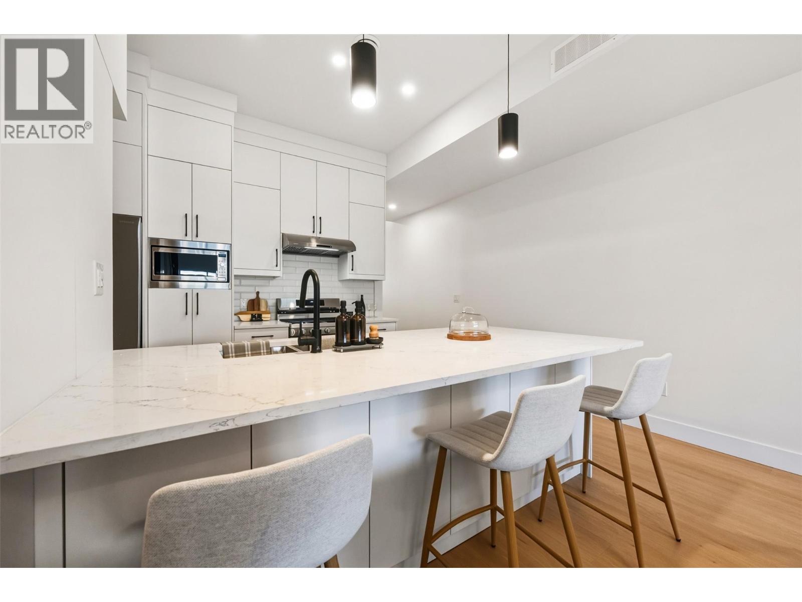 194 Maple Place Unit# 3, Oliver