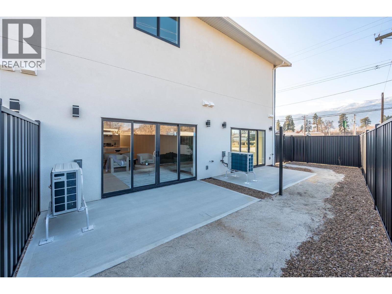 194 Maple Place Unit# 3, Oliver