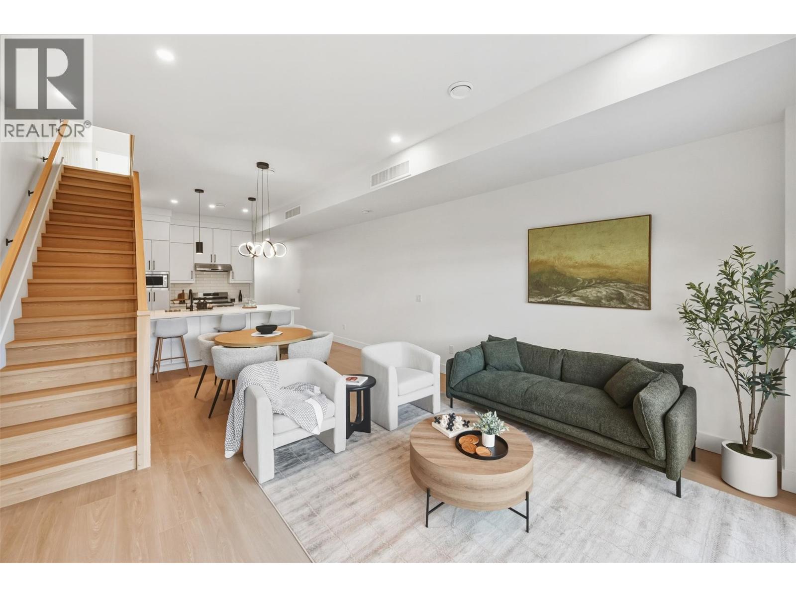 194 Maple Place Unit# 3, Oliver