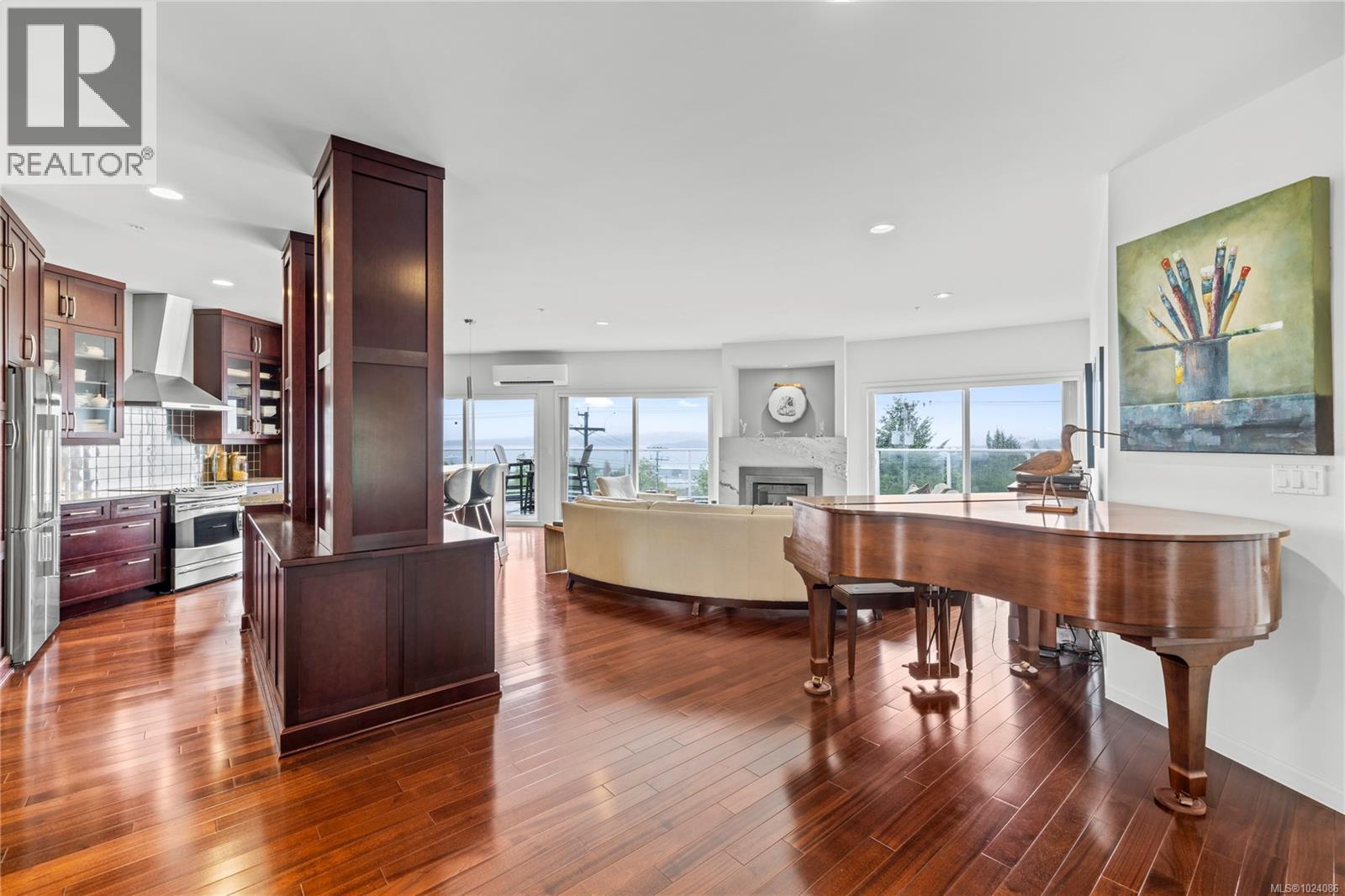 401 650 Prideaux St, Nanaimo