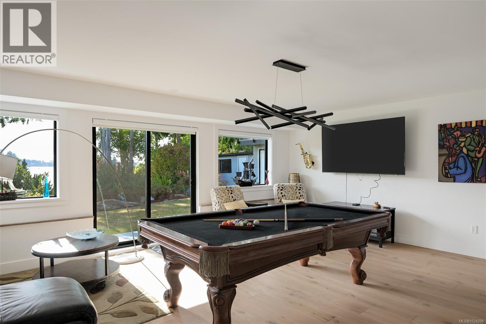  8 Woodville Place, View Royal