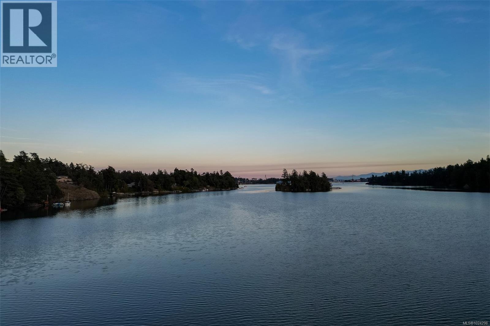  8 Woodville Place, View Royal