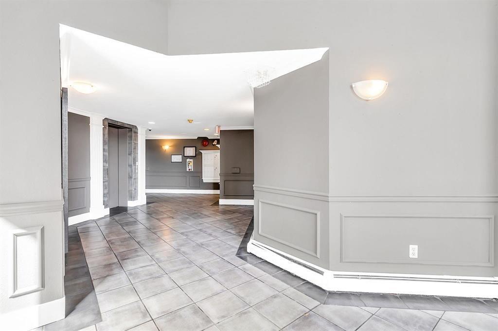 216 32725 GEORGE FERGUSON WAY, Abbotsford