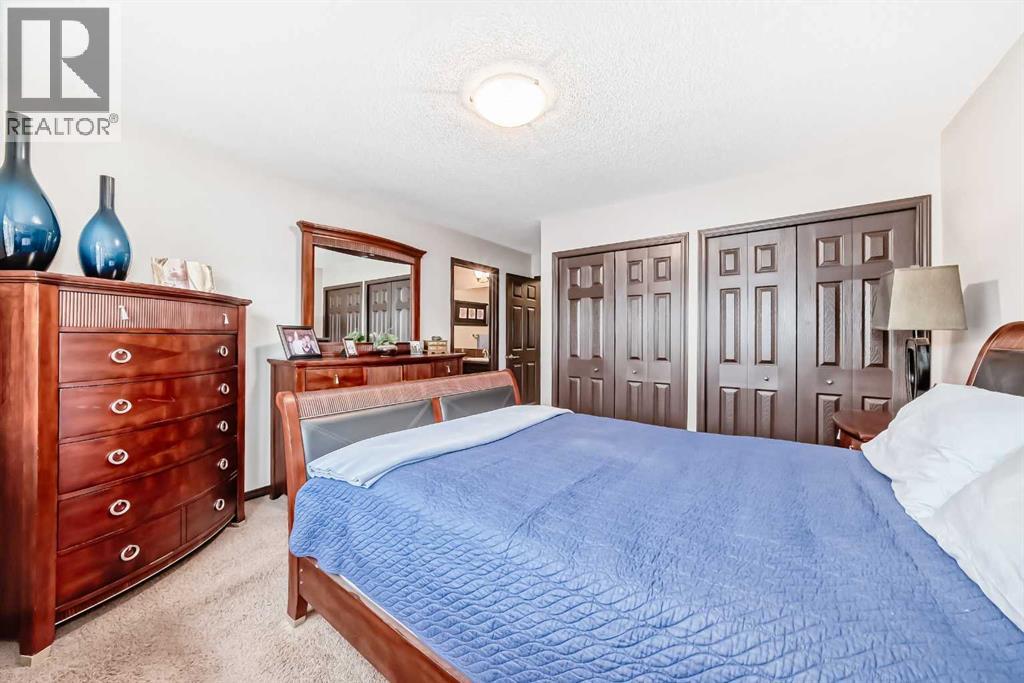 Single Family House for Sale in  Chaparral Valley Drive SE Chaparral Calgary 