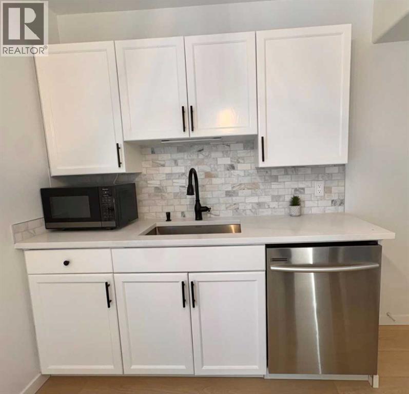 Single Family House for Sale in   Avenue NE Winston Heights/Mountview Calgary 