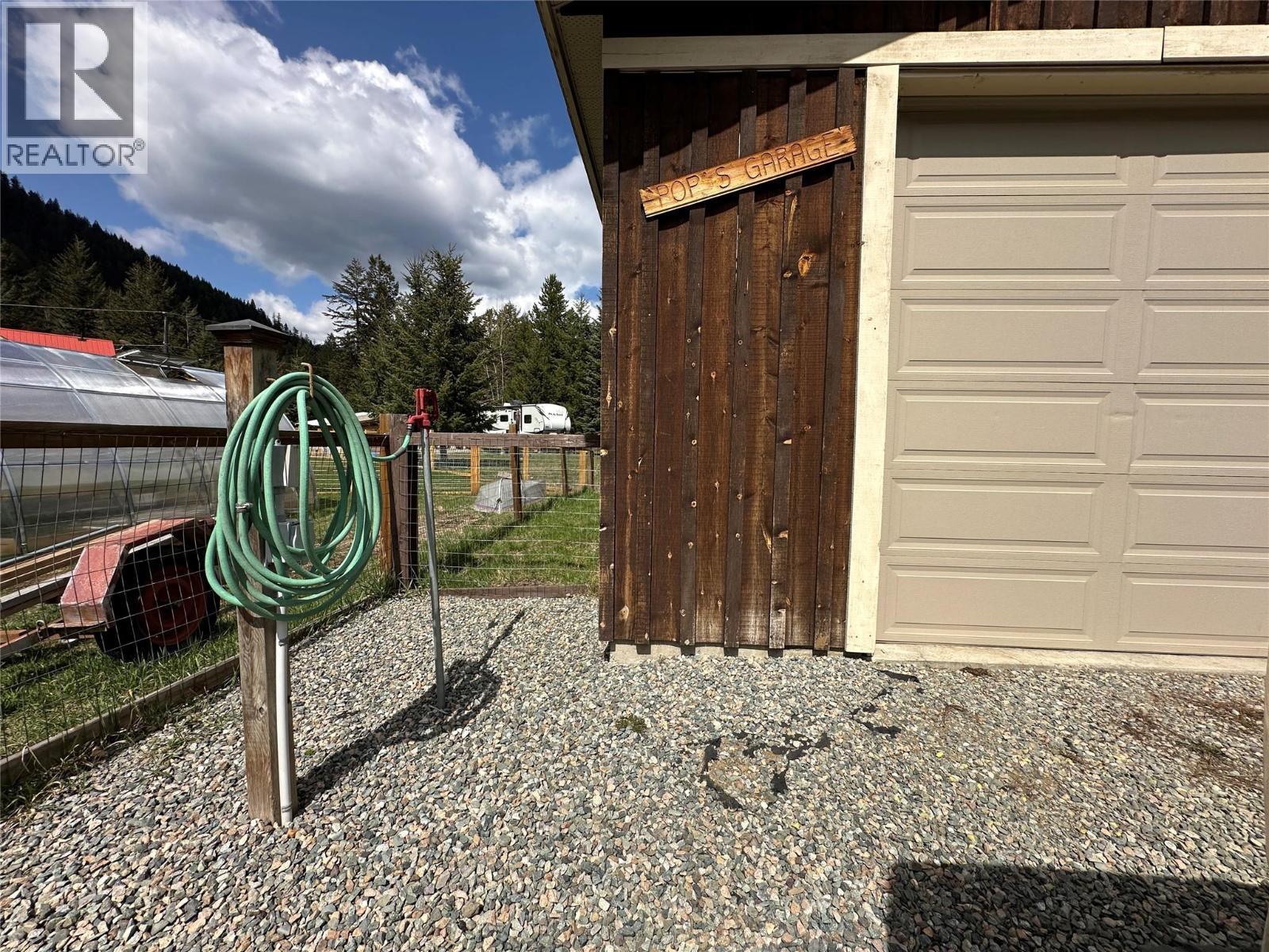 109 Missezula Lake Road, Princeton