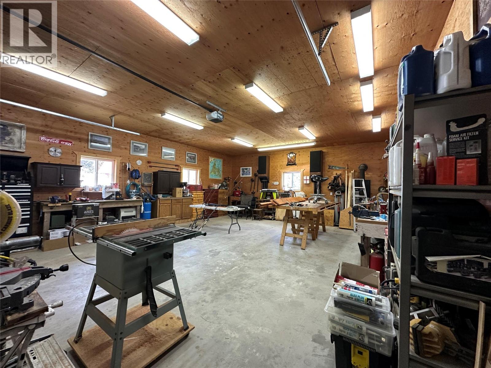 109 Missezula Lake Road, Princeton