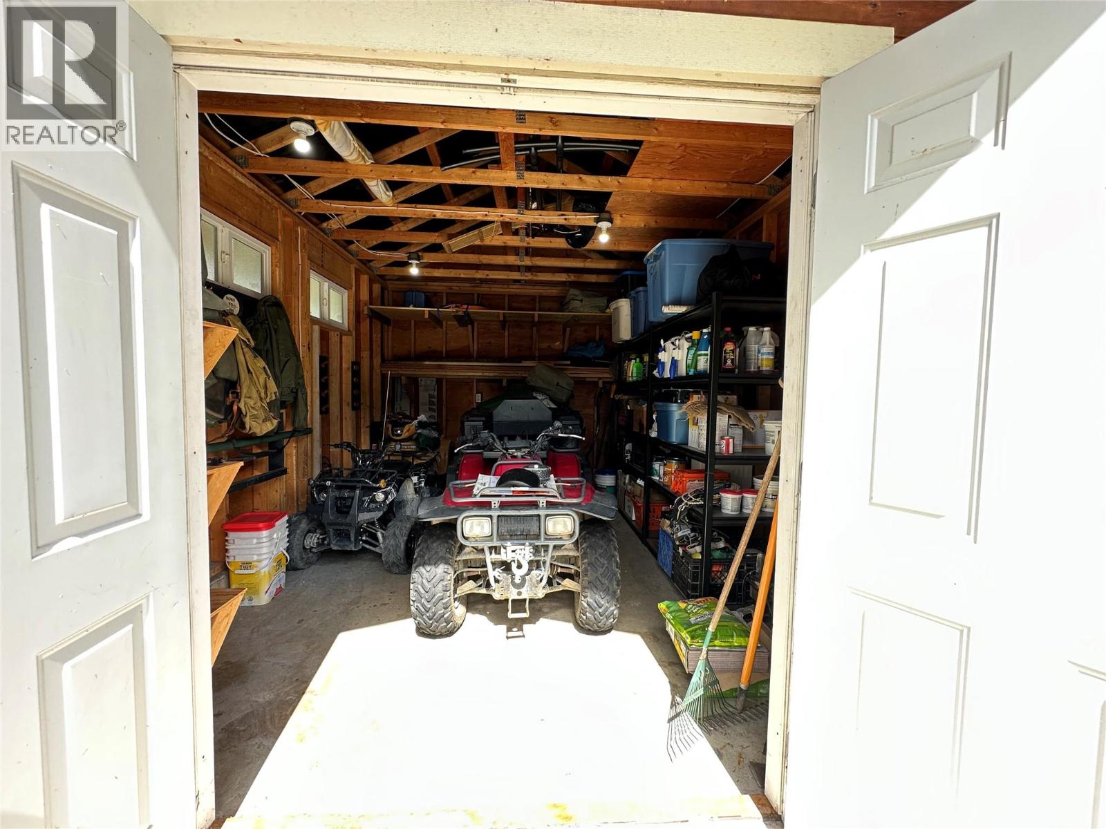 109 Missezula Lake Road, Princeton