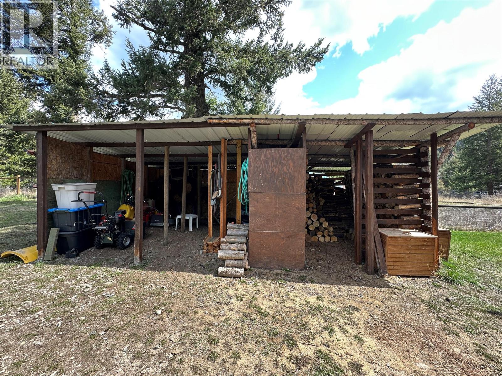 109 Missezula Lake Road, Princeton