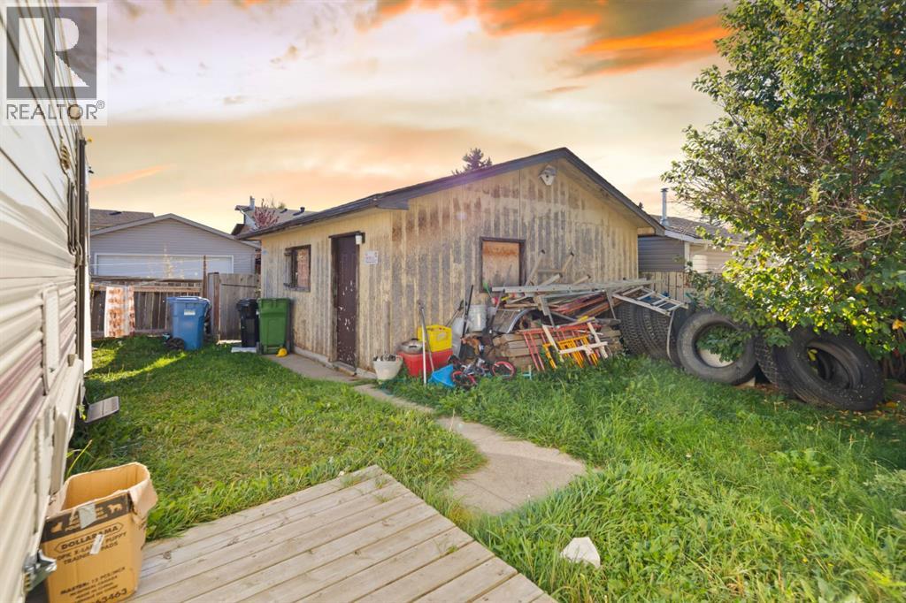Single Family House Bungalow for Sale in  Castlegrove Way NE Castleridge Calgary 