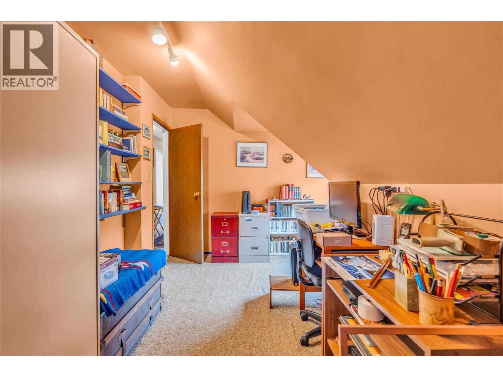 4206 Monro Avenue, Summerland