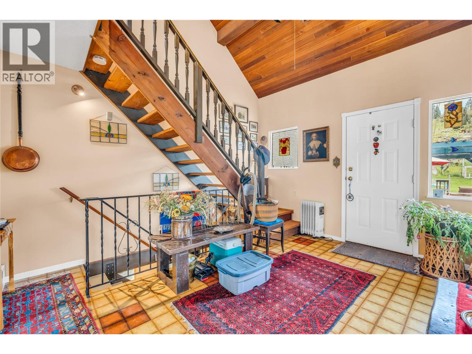 4206 Monro Avenue, Summerland