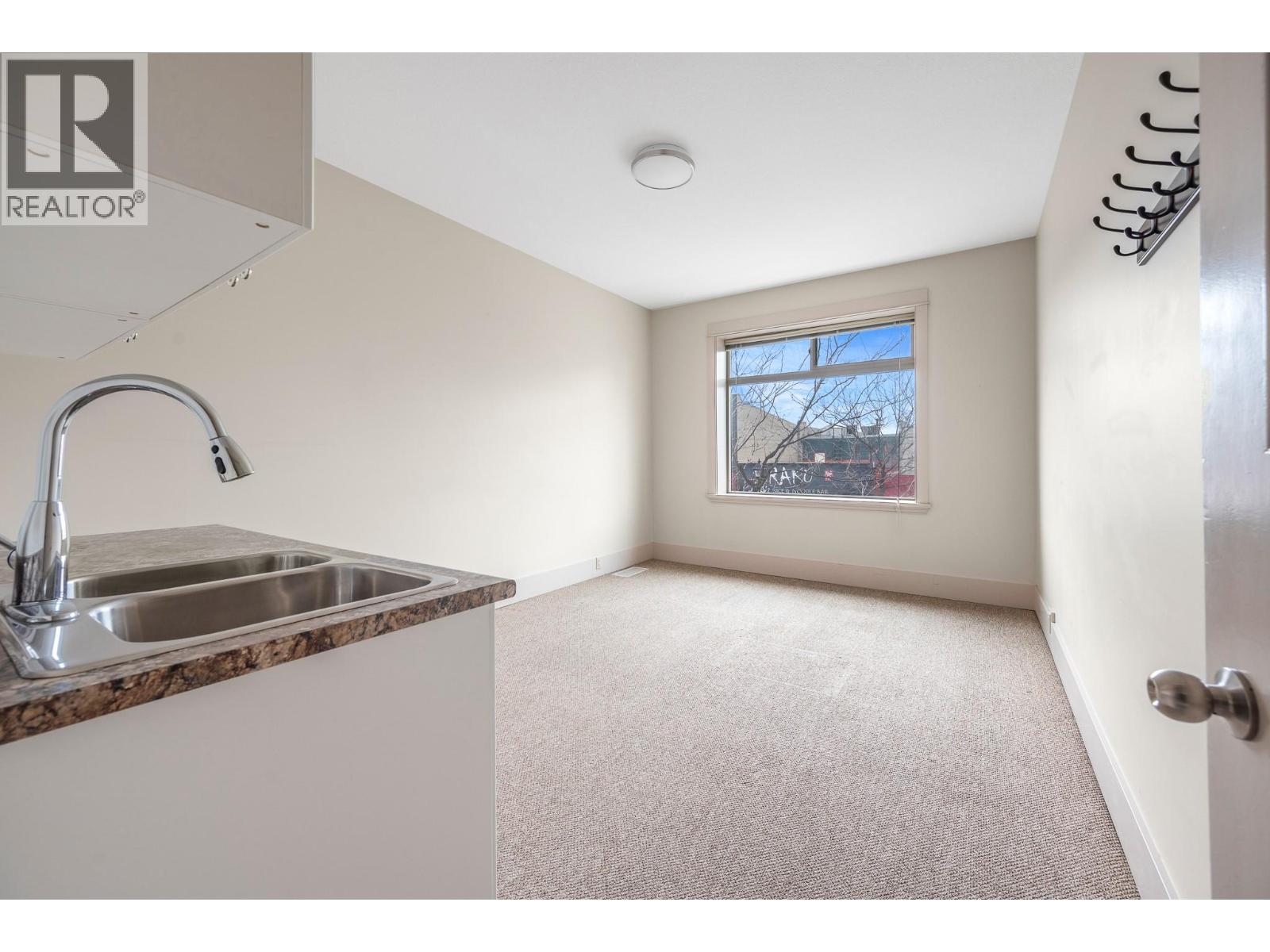  3311 30 Street, Vernon