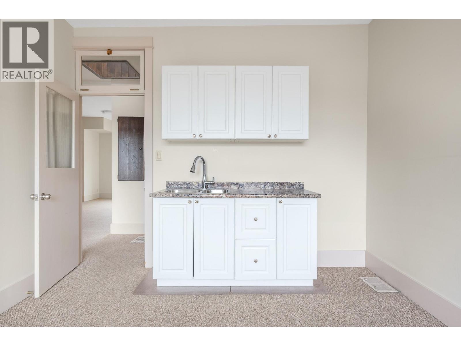  3311 30 Street, Vernon