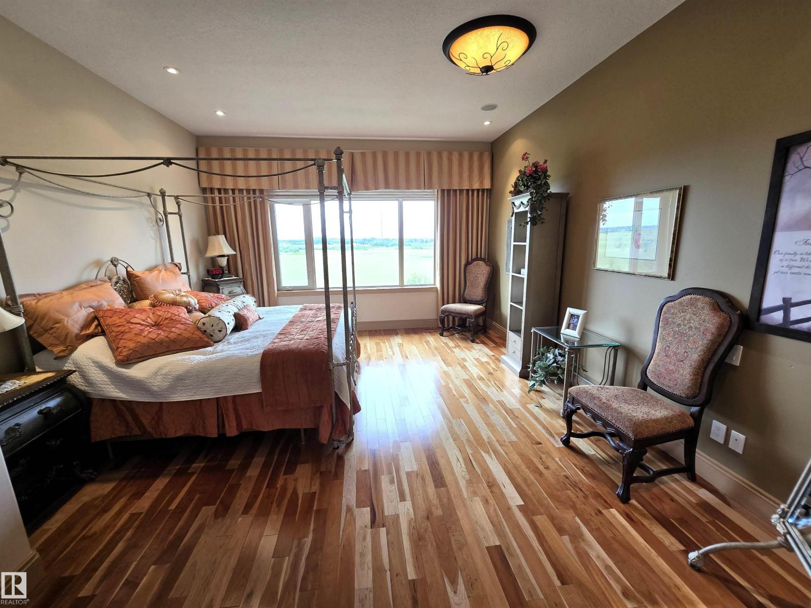 52328 RGE ROAD 233, Rural Strathcona County