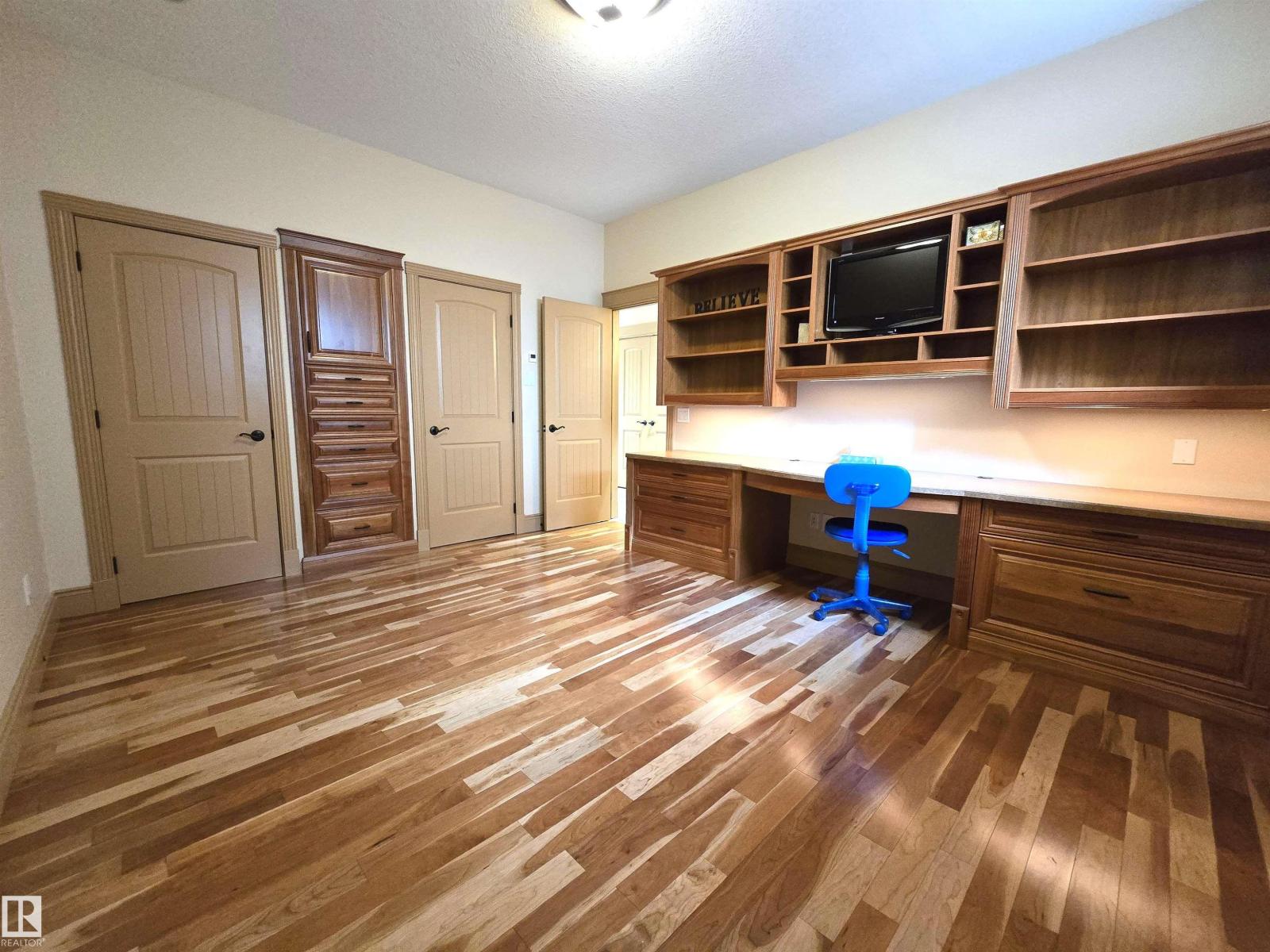 52328 RGE ROAD 233, Rural Strathcona County