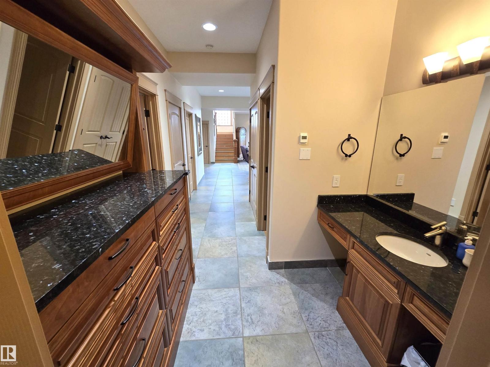 52328 RGE ROAD 233, Rural Strathcona County