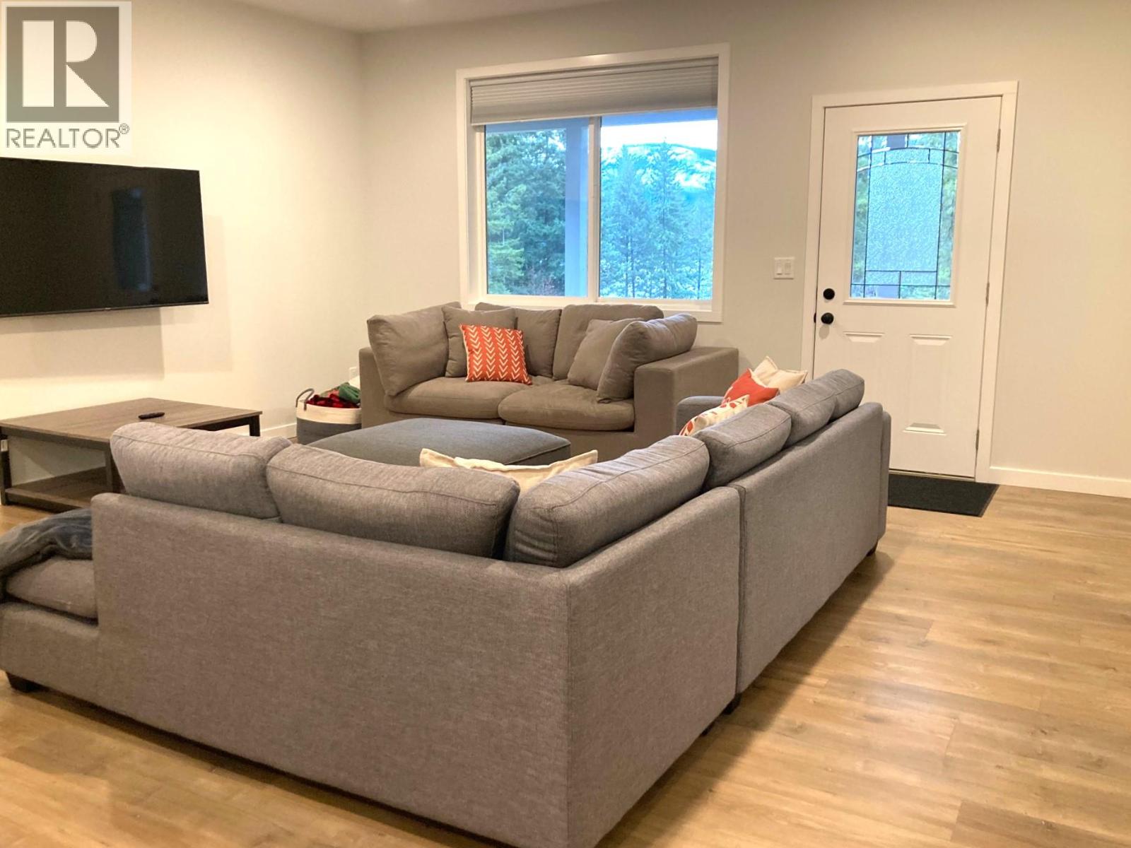 3040 Cedar Drive, Blind Bay