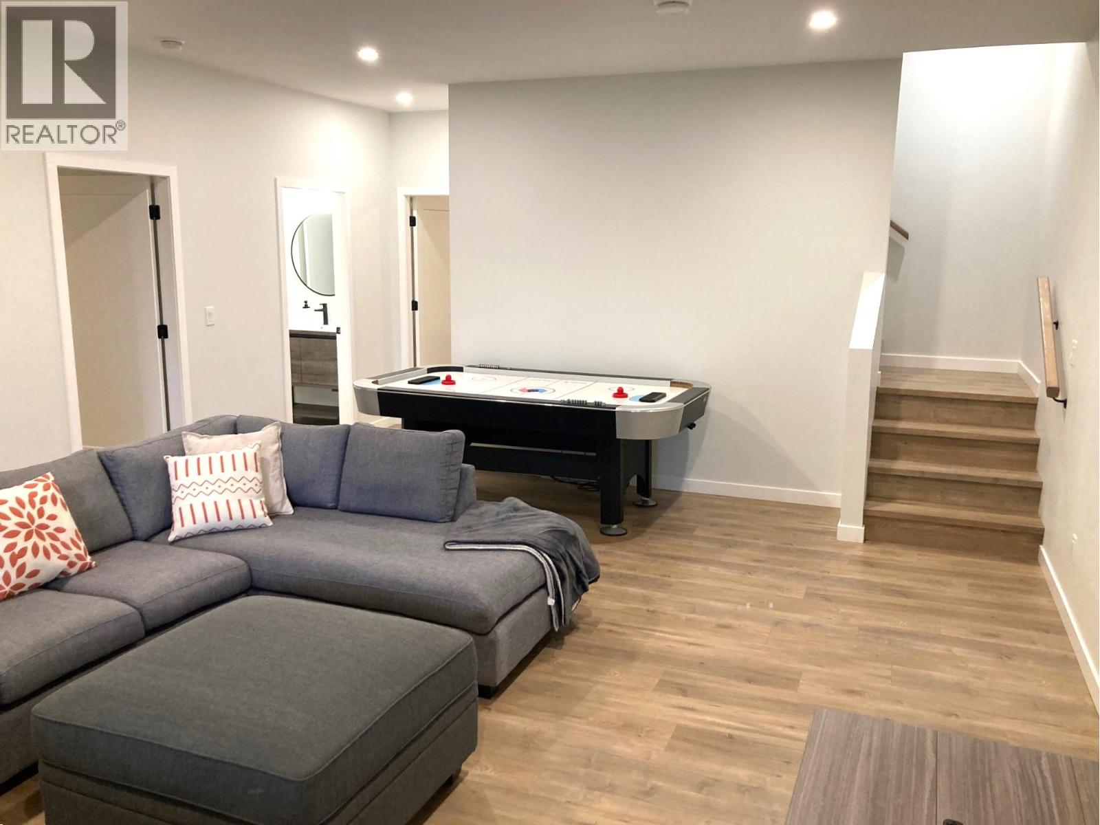 3040 Cedar Drive, Blind Bay