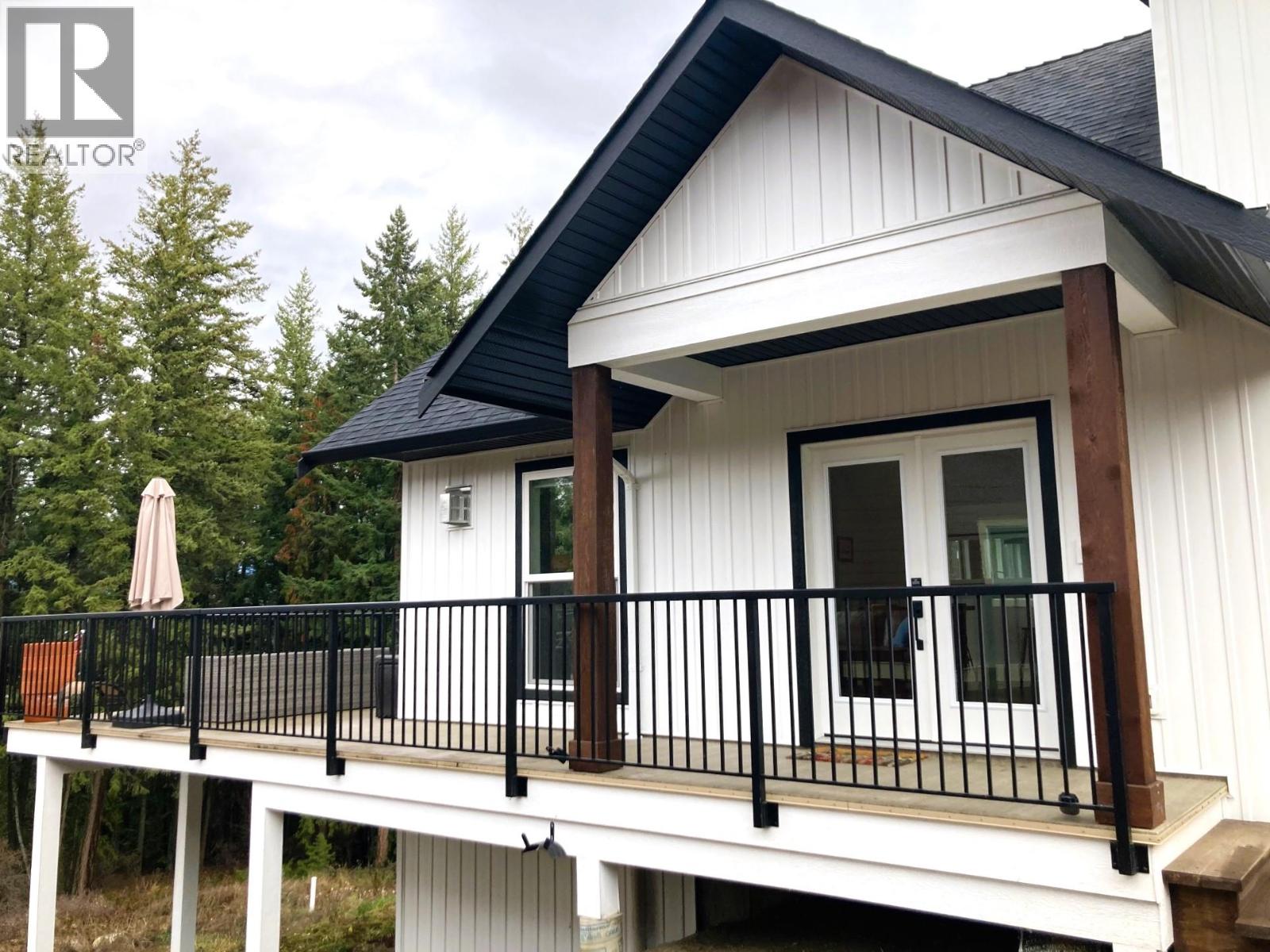 3040 Cedar Drive, Blind Bay