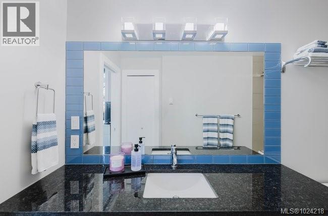 201 606 Speed Ave, Victoria