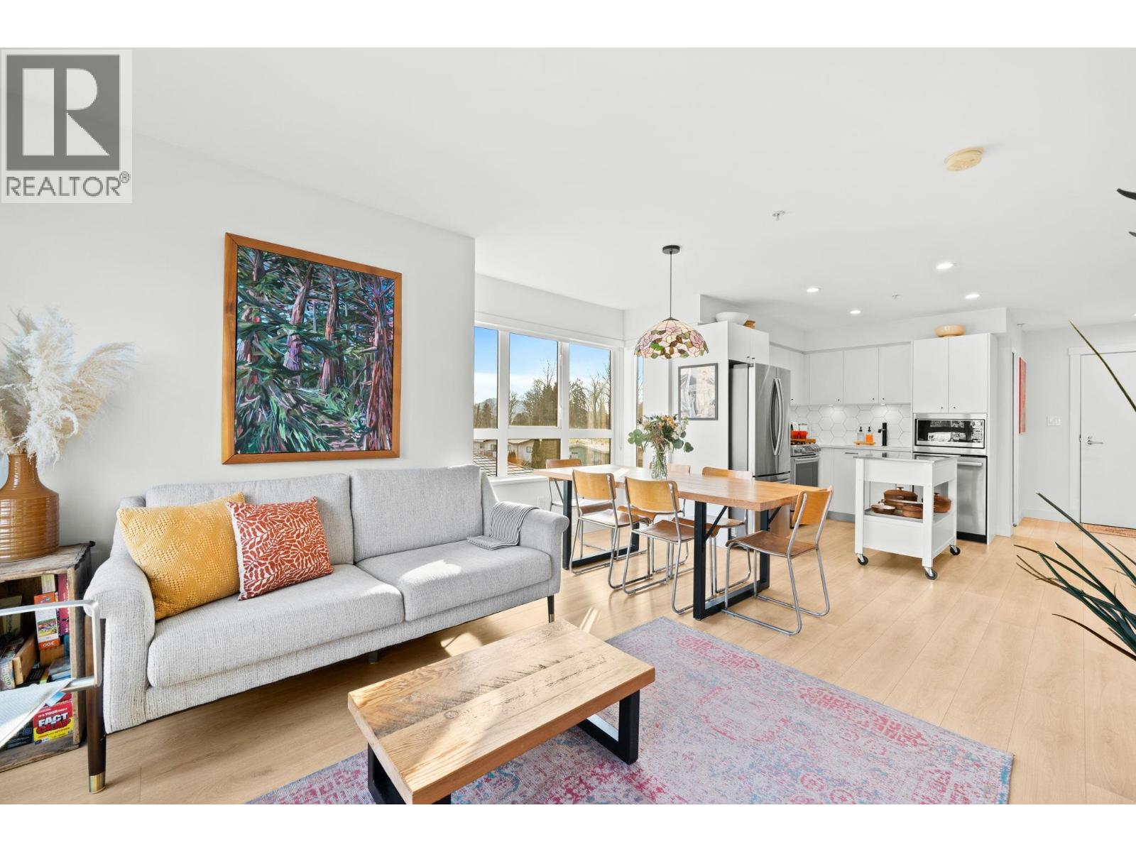 303 1519 CROWN STREET, North Vancouver