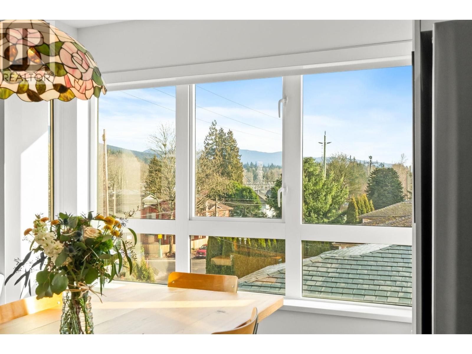 303 1519 CROWN STREET, North Vancouver