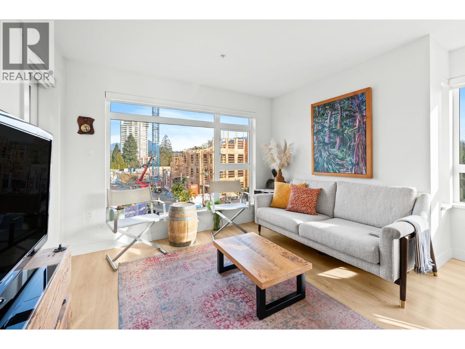 303 1519 CROWN STREET, North Vancouver