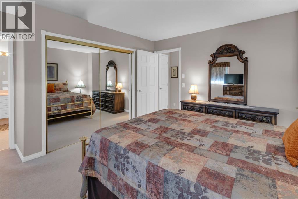 Single Family House for Sale in   Sandstone Drive NW Sandstone Valley Calgary 