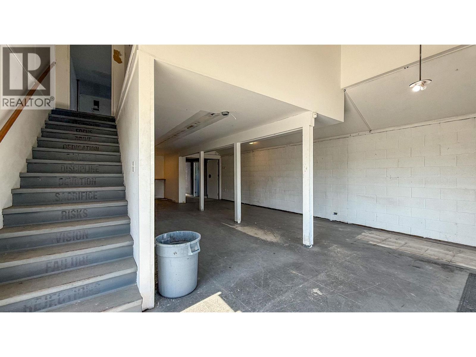  431 Victoria Street West, Kamloops