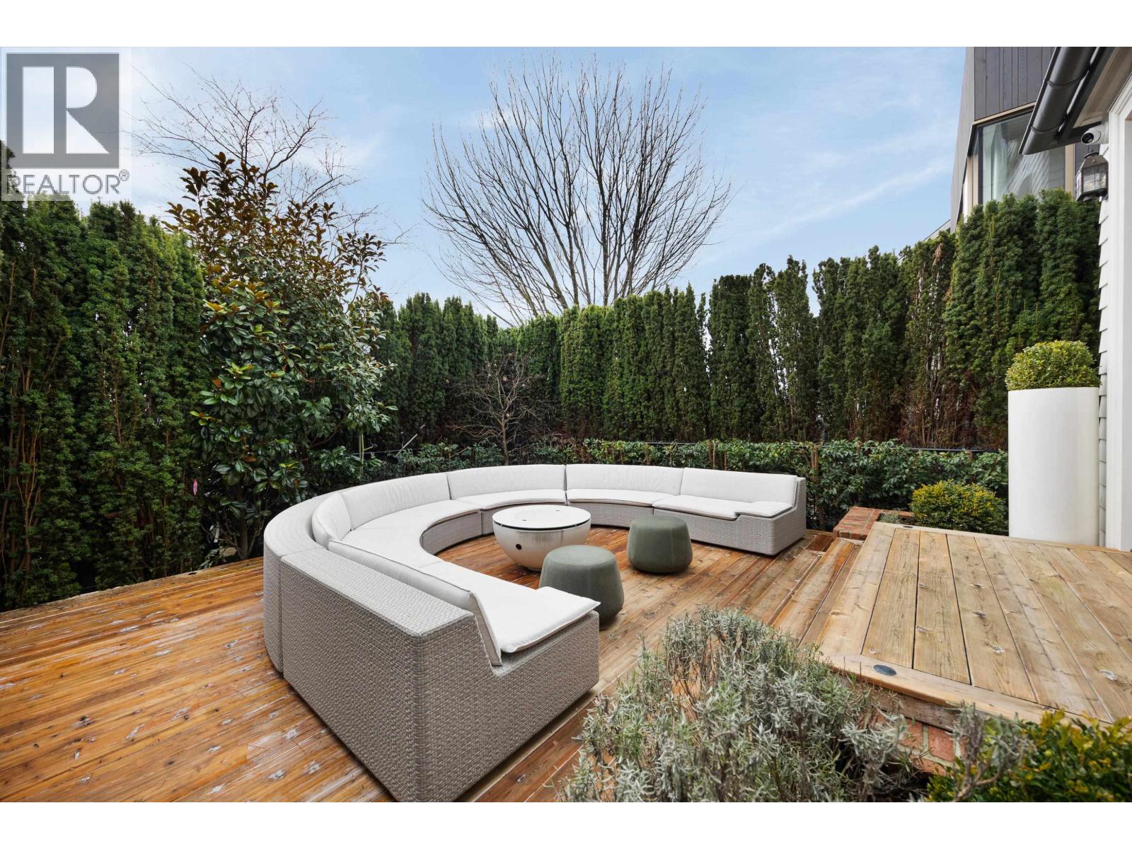 1973 CREELMAN AVENUE, Vancouver