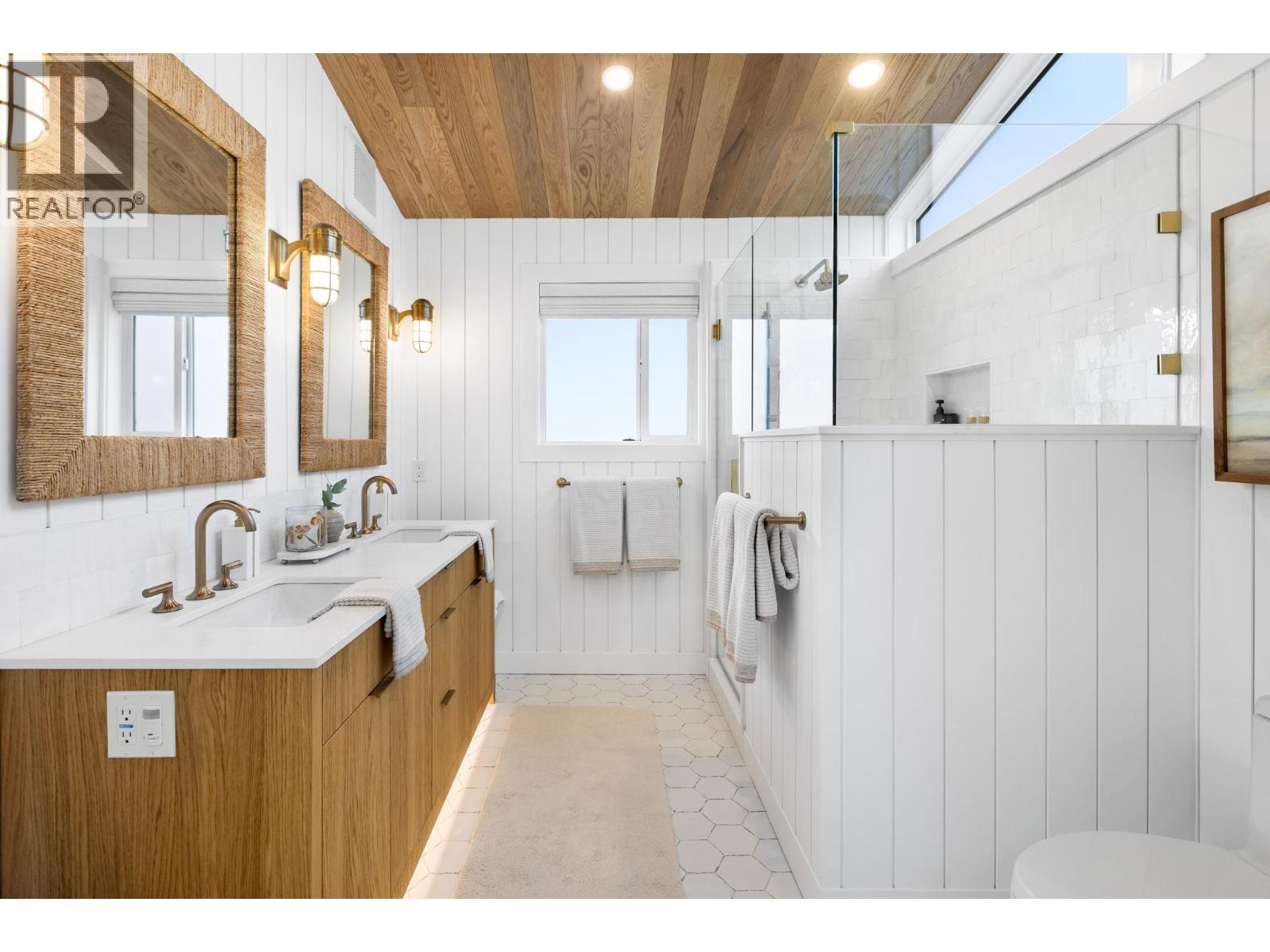 184 TURTLEHEAD ROAD, Belcarra