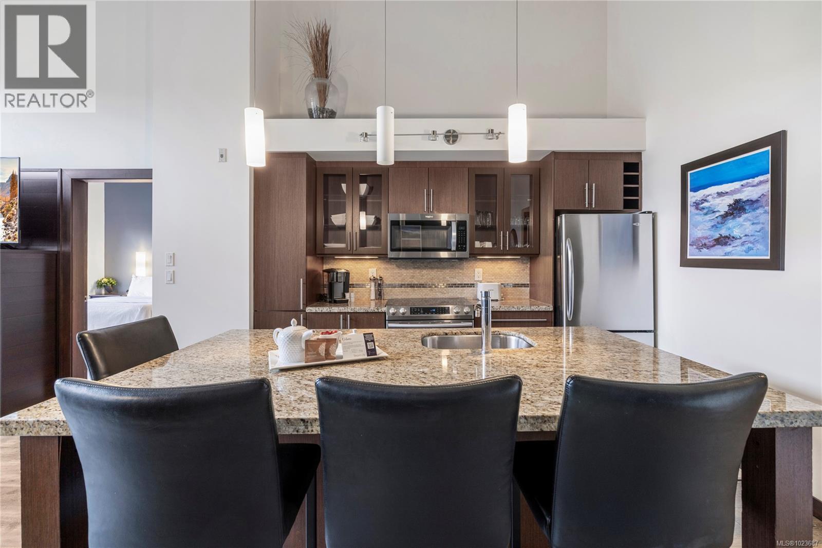 242 1175 Resort Dr, Parksville