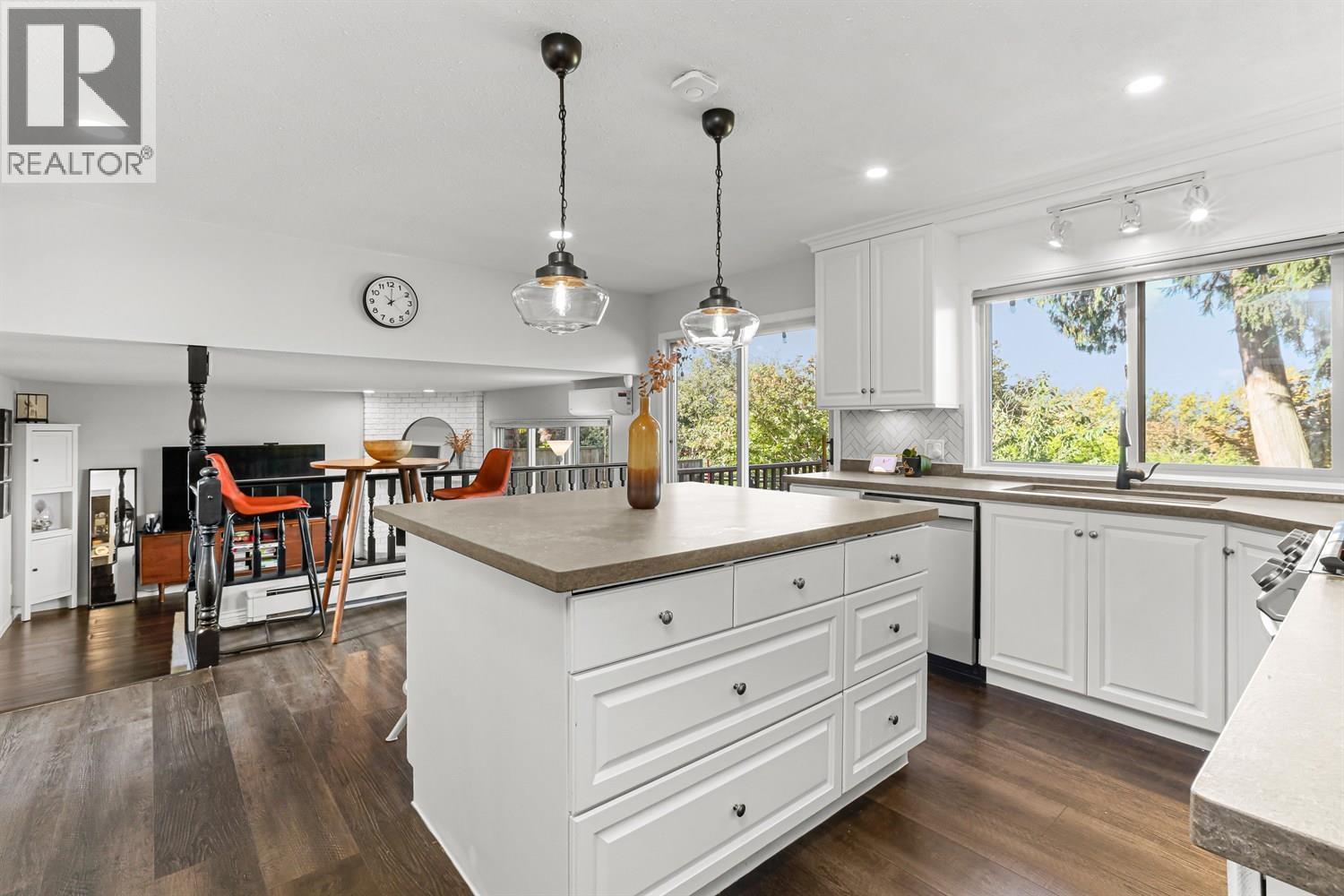 5243 UPLAND Drive, Delta