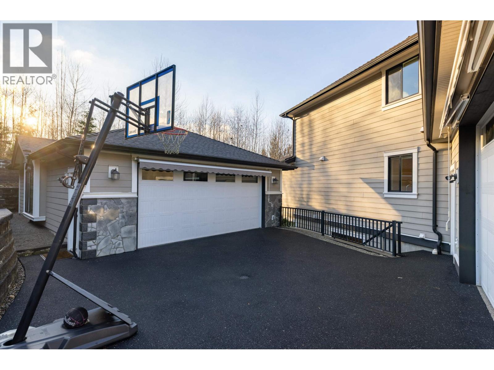 10875 CARMICHAEL STREET - Photo 5 of 39, Maple Ridge, British Columbia