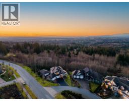 10875 Carmichael Street, Maple Ridge, BC V2W0H3 Photo 10