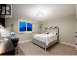 10875 Carmichael Street, Maple Ridge, BC V2W0H3 Photo 32