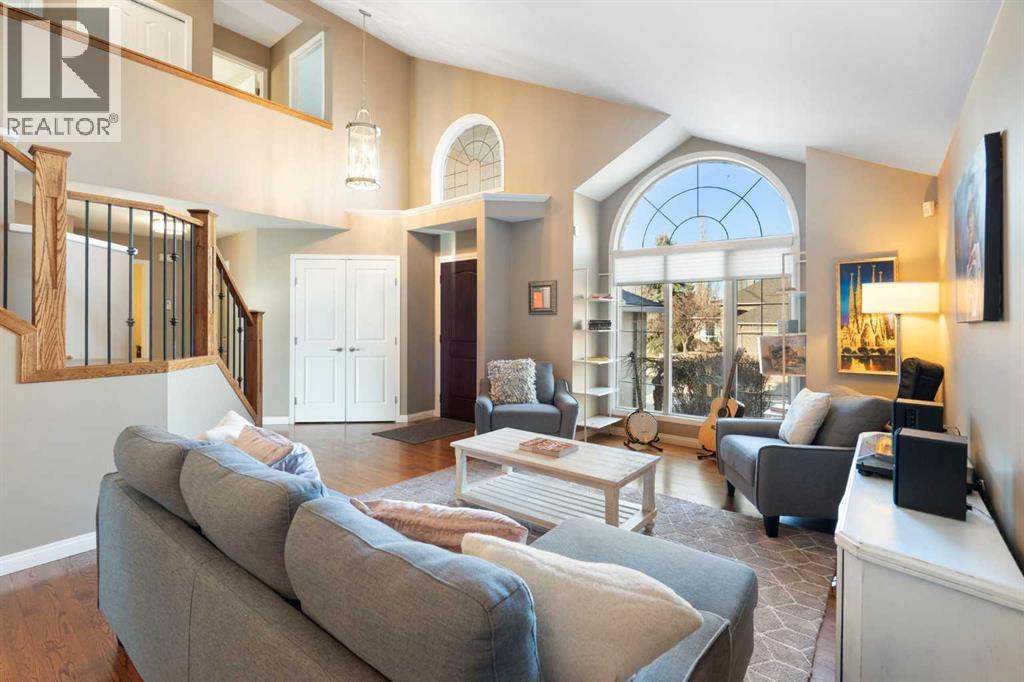 Single Family House for Sale in  Mt Norquay Gate SE McKenzie Lake Calgary 