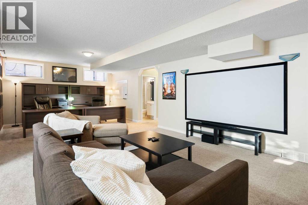 Single Family House for Sale in  Mt Norquay Gate SE McKenzie Lake Calgary 