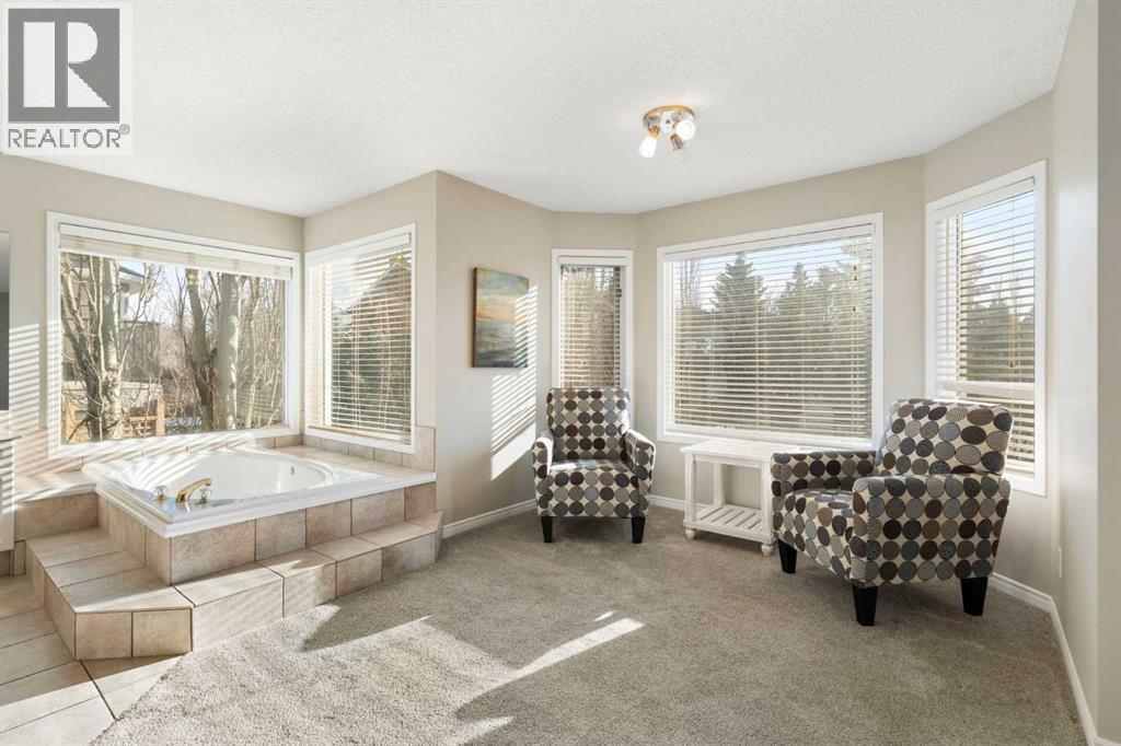 Single Family House for Sale in  Mt Norquay Gate SE McKenzie Lake Calgary 